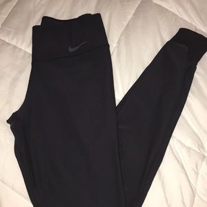 Black Nike Leggings